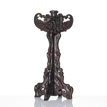 A collapsable hardwood hat stand, Qing dynasty.