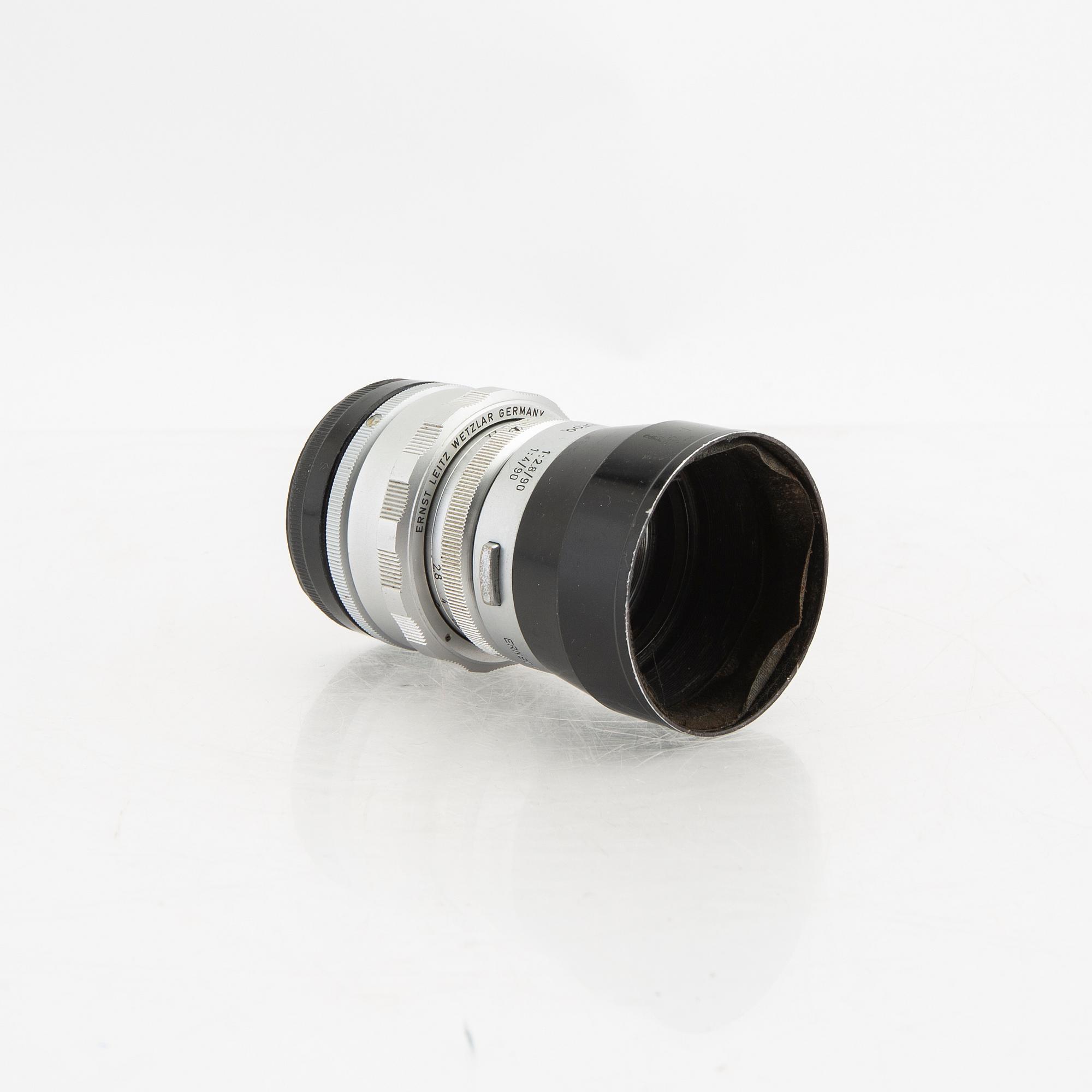 Leica camera with 2 lenses from the middle of the 20th century.