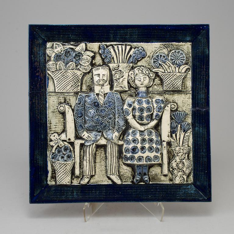 LISA LARSON, a 1970s glazed ceramic wall plaque.