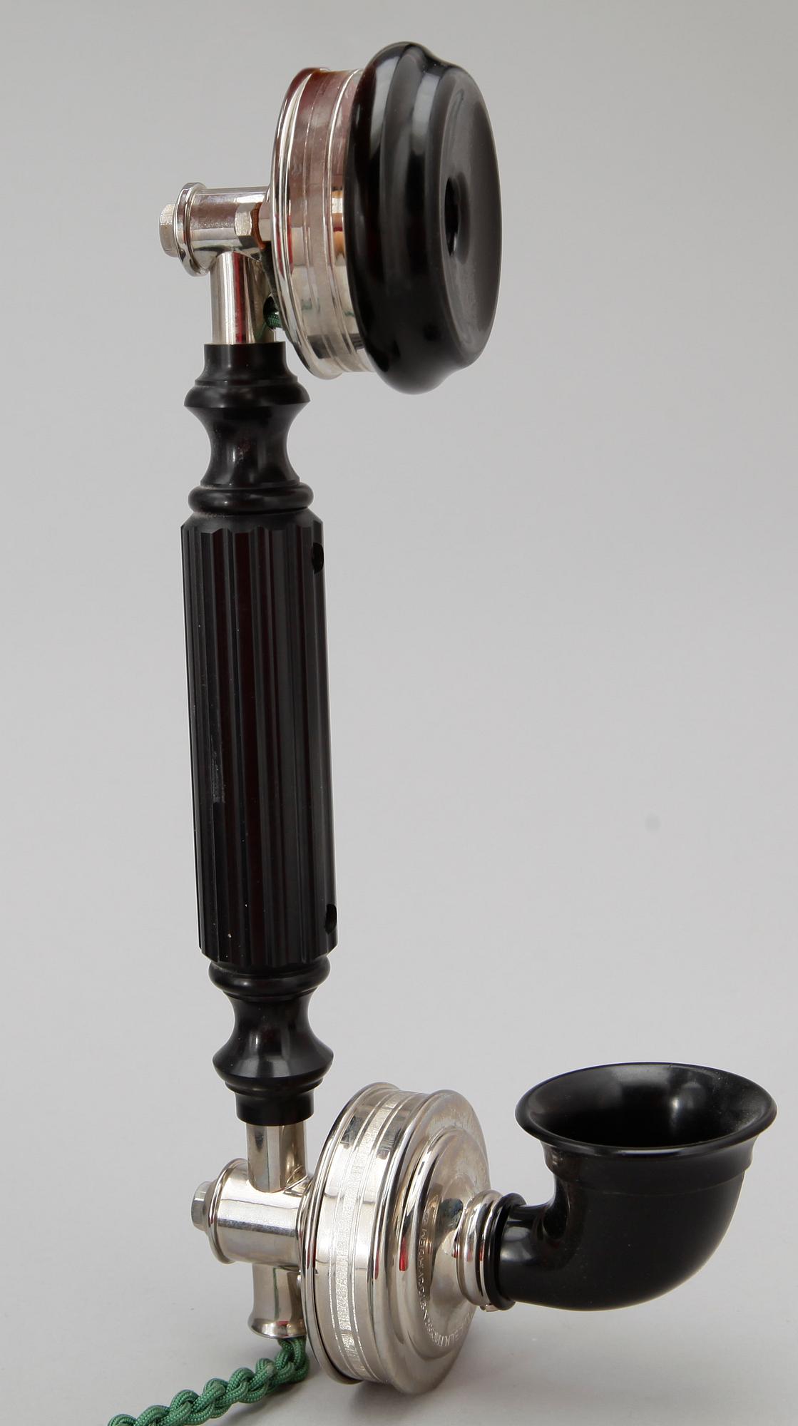 TELEFON, jubileumsmodell efter "Taxen", LM Ericsson. Sent 1900-tal.