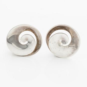 Vivianna Torun Bülow-Hübe, a pair of earrings, sterling silver, for Georg Jensen Denmark.