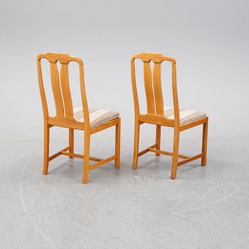 Carl Malmsten, a 'Ambassdör' walnut dining suite, Åfors Möbelfabrik.