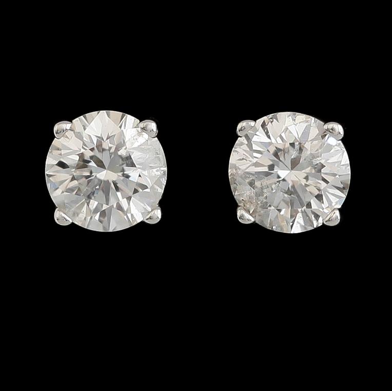 ÖRHÄNGEN, 1 par, 14 k vitguld, briljantslipade diamanter tot ca 0.33 ct.