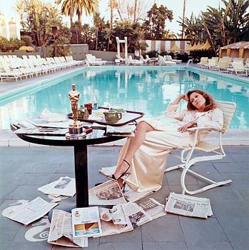 288. Terry O'Neill, Faye Dunaway, Hollywood, 1977.