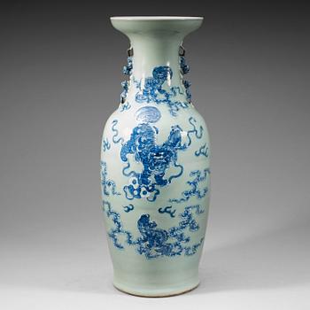 318. A Chinese underglaze blue and celadon vase, early 20th Century.