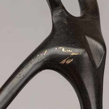 SKULPTURER, 4 st, metall, bl.a design Bodrul Khalique.
