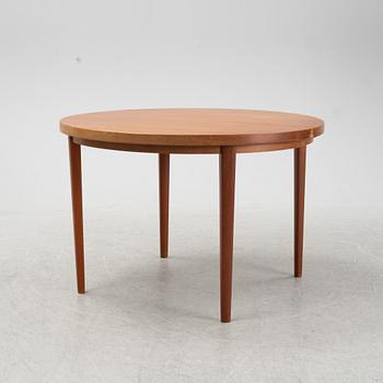 A five-piece teak and oak dining suite, second half of the 20th Century.