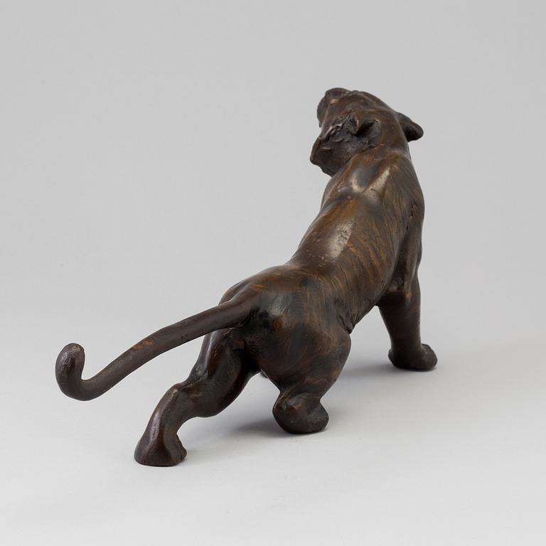 A Japanse bronze tiger, 20th Century.