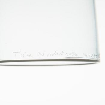 TIINA NORDSTRÖM, veistos, "Venetsian tyttö", signeerattu Tiina Nordström, Nuutajärvi 1993.