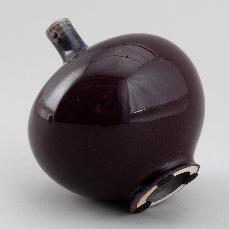 Berndt Friberg, a signed stoneware vase, Gustavsberg 1979.