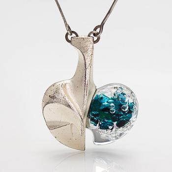 Björn Weckström, "Space apple", a stelring silver and acrylic necklace. Lapponia 1996.