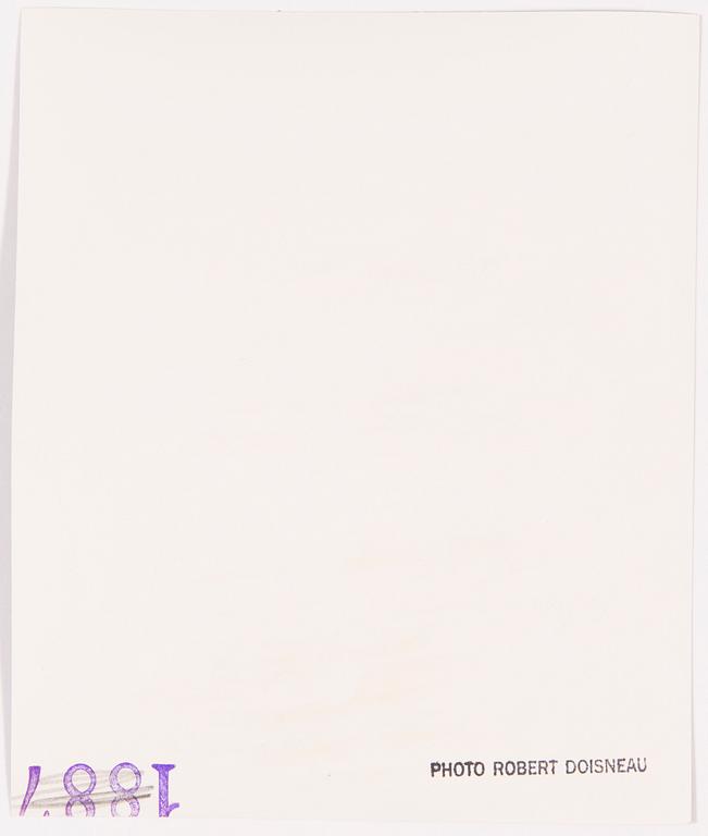 ROBERT DOISNEAU, gelatin silver print, stamped a tergo.