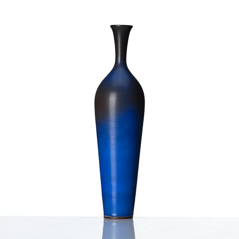 Berndt Friberg, a stoneware vase, Gustavsberg studio, Sweden 1954.