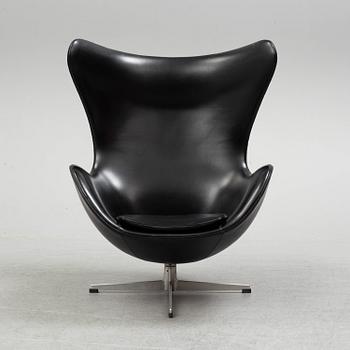 A 1960s easy chair "Egg chair" designed for Fritz Hansen, Denmark.