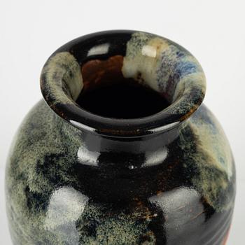 A Japanese sumida ware Vase, 20th century.