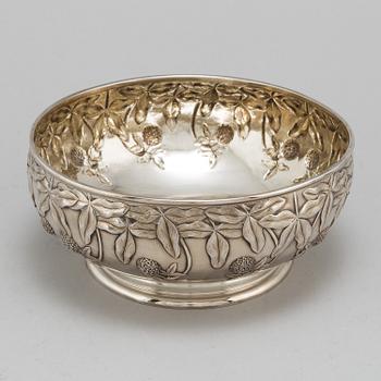 A MICHELSEN, a sterling silver bowl, Denmark,  Copenhagen, 1913, 738 gram.'.