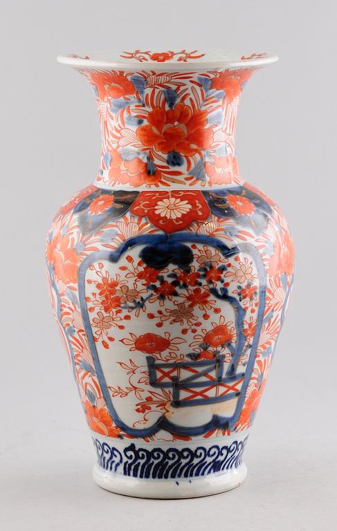 VAS, porslin, Japan, Imari, 1900-tal.