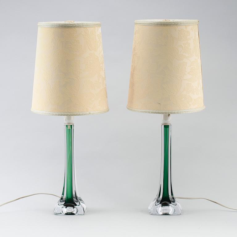 BORDSLAMPOR, 1 par, glas, Flygsfors, signerade, 1900-talets andra hälft.