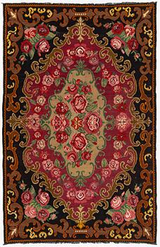 Carpet, Bessarabian kelim, so-called rose kelim, approx. 335 x 215 cm.