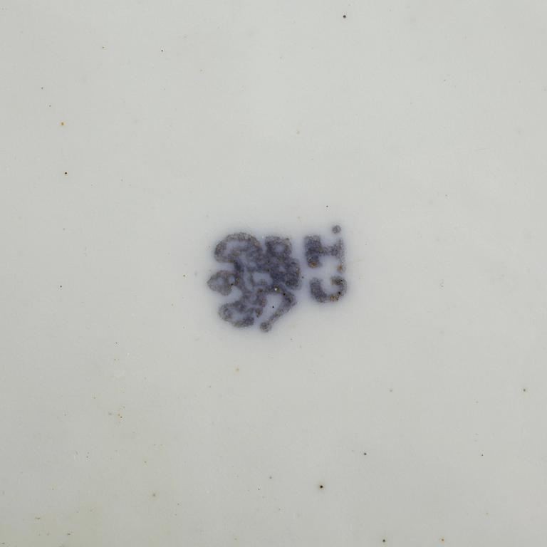 UPPLÄGGSFAT, porslin, C. Tielsch & Co, märkning använd mellan 1870 - 1900.