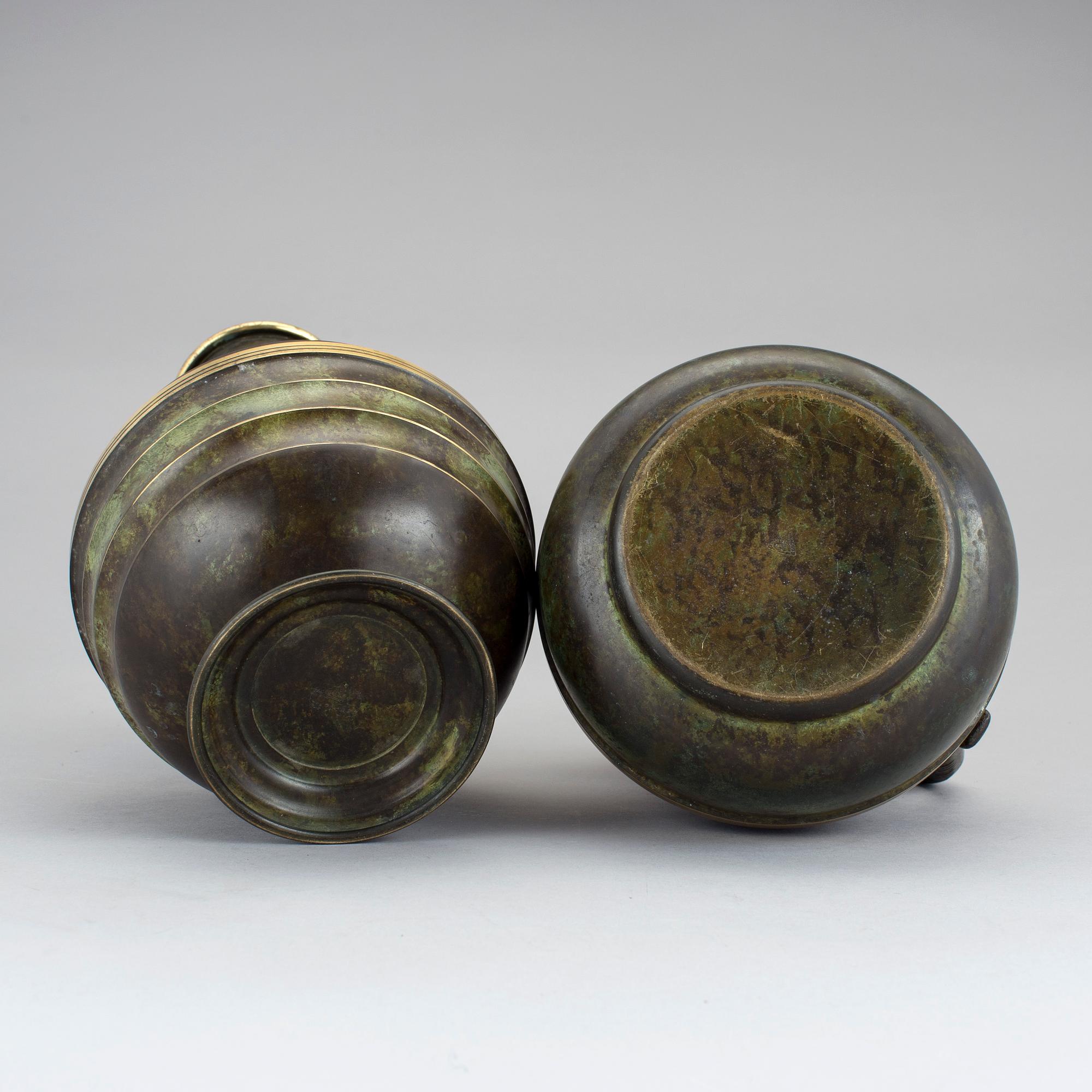 VASER, 2 st, art deco, Svenska Metallverken, 1920-30-tal.