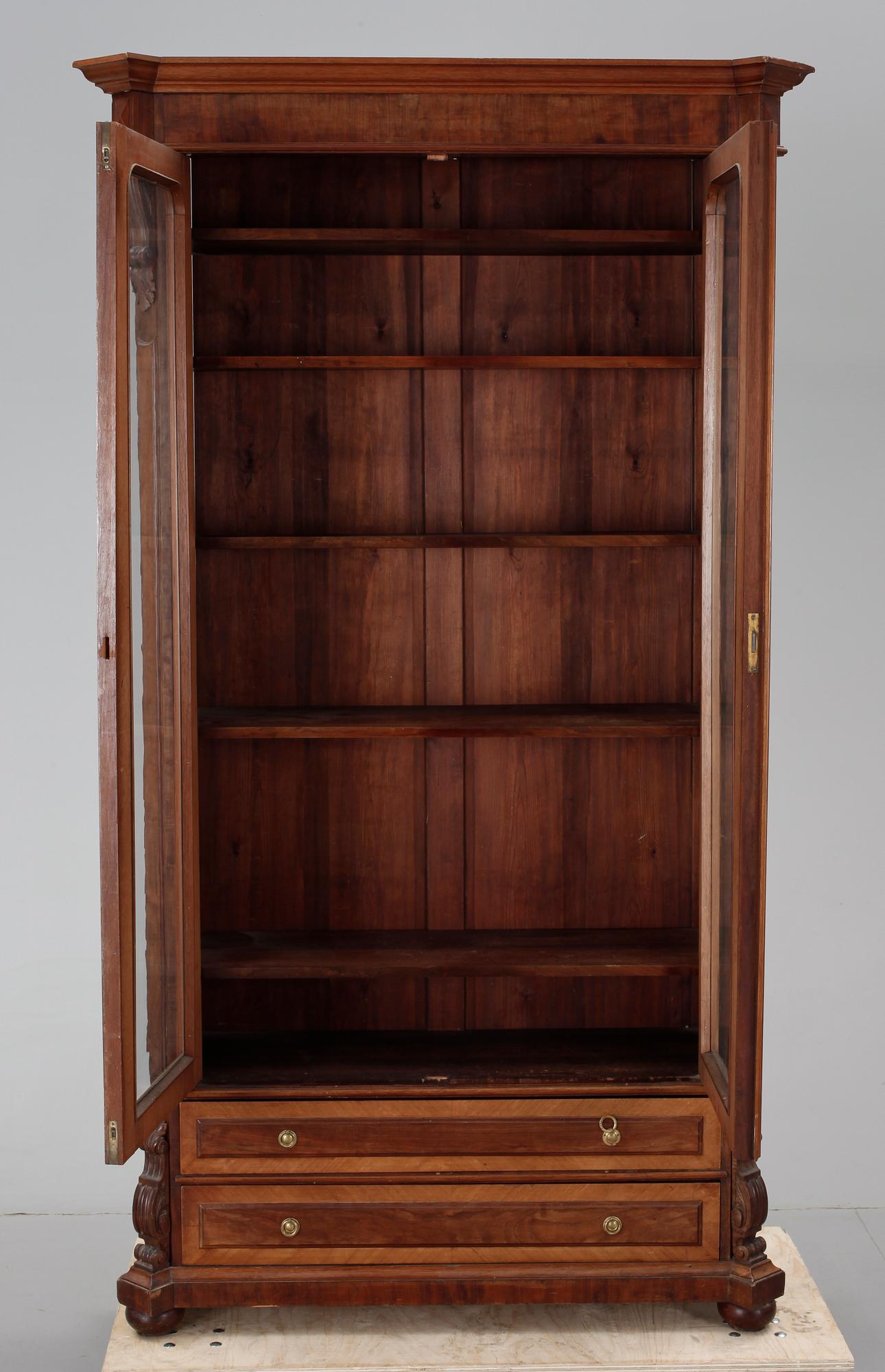 BOKSKÅP, nyrokoko, 1800-talets andra hälft.