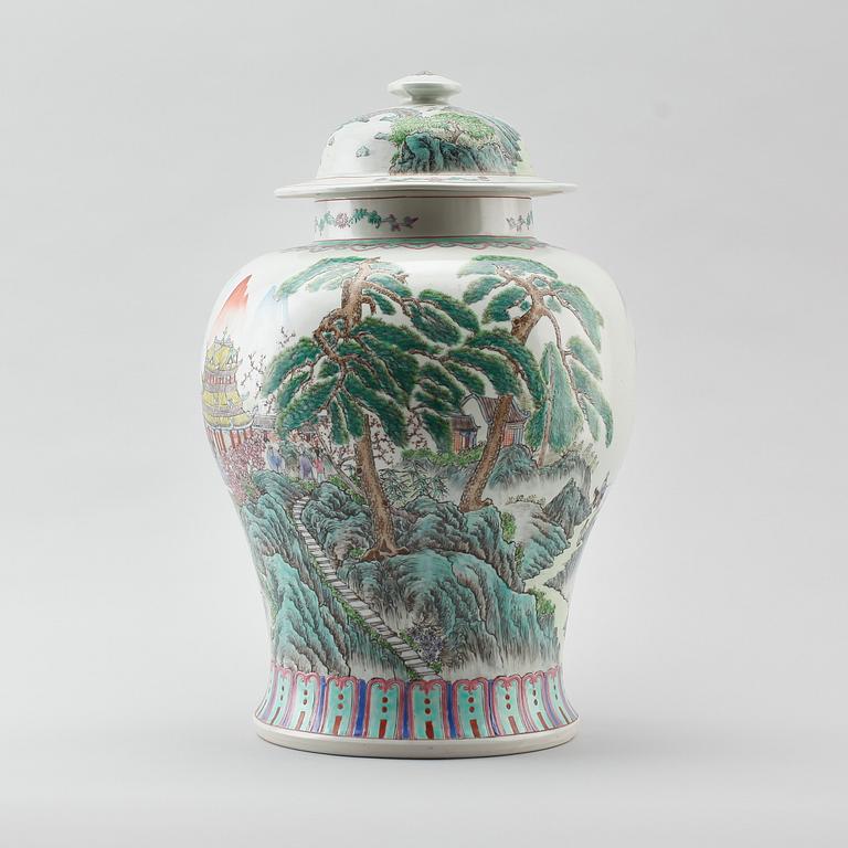 LOCKURNA, porslin, Kina, 1900-/2000-tal.