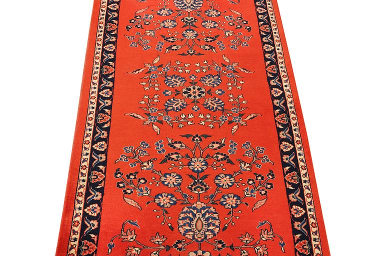 Gallerimatta, Sarouk, ca 632 x 90 cm.