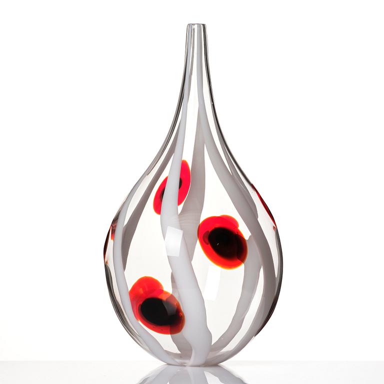 Ann Wåhlström, a glass vase, "Bulb XIII", Tacoma glass studio, Seattle, USA, 2006.