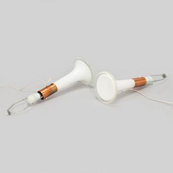 Lisa Johansson-Pape, pöytävalaisimia, 2 kpl, malli 46-017, Stockmann Orno 1960-luku.