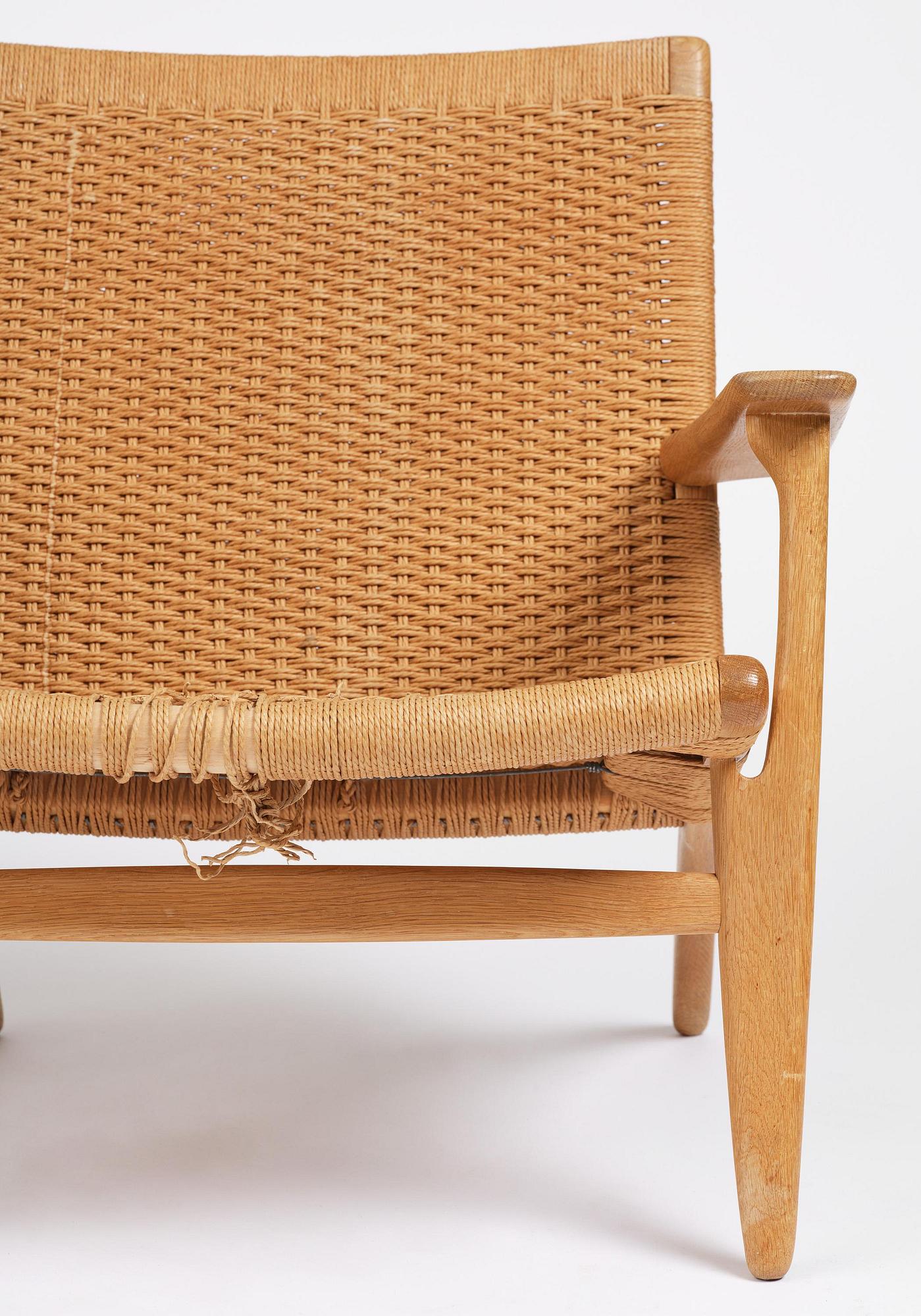 Hans J. Wegner, fåtöljer, ett par, "CH25", Carl Hansen & Son, Danmark, 1960-tal.