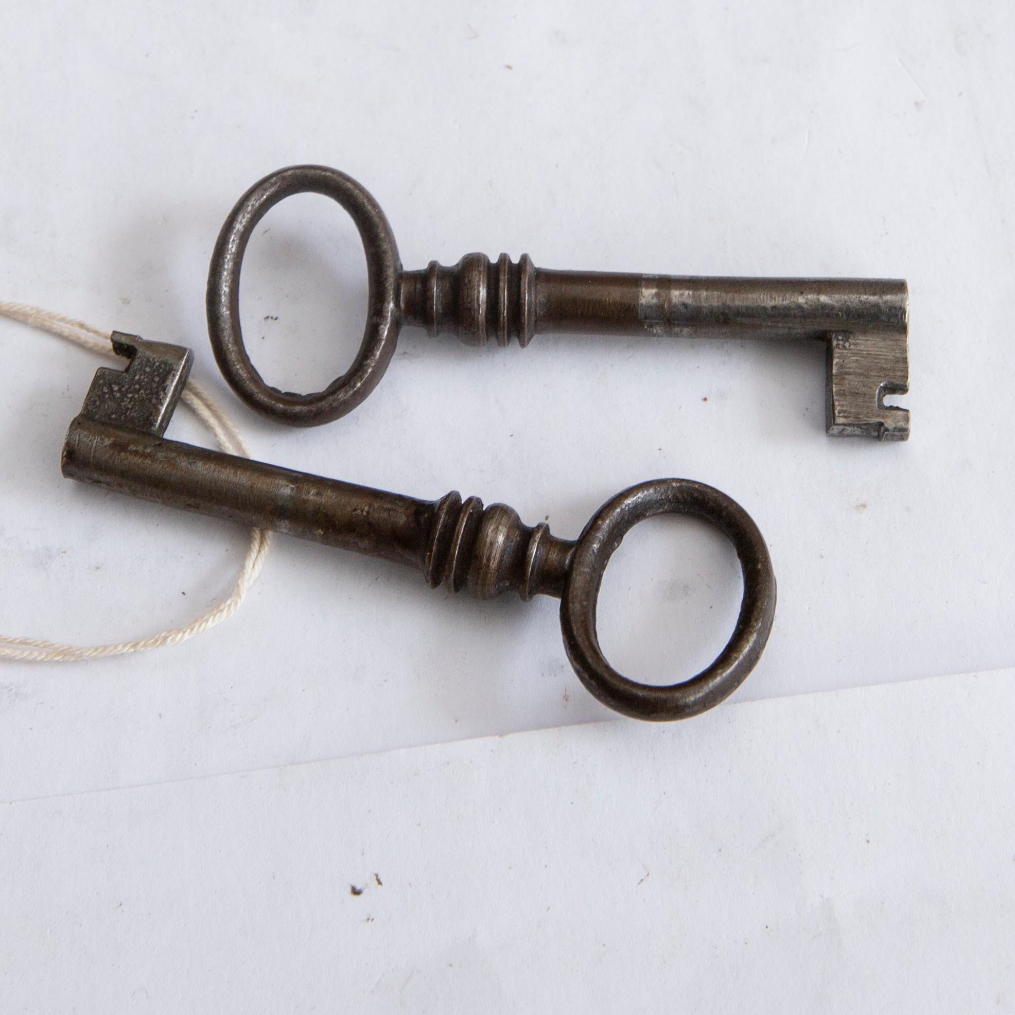 A Swedish oak desk cabinet around 1800.