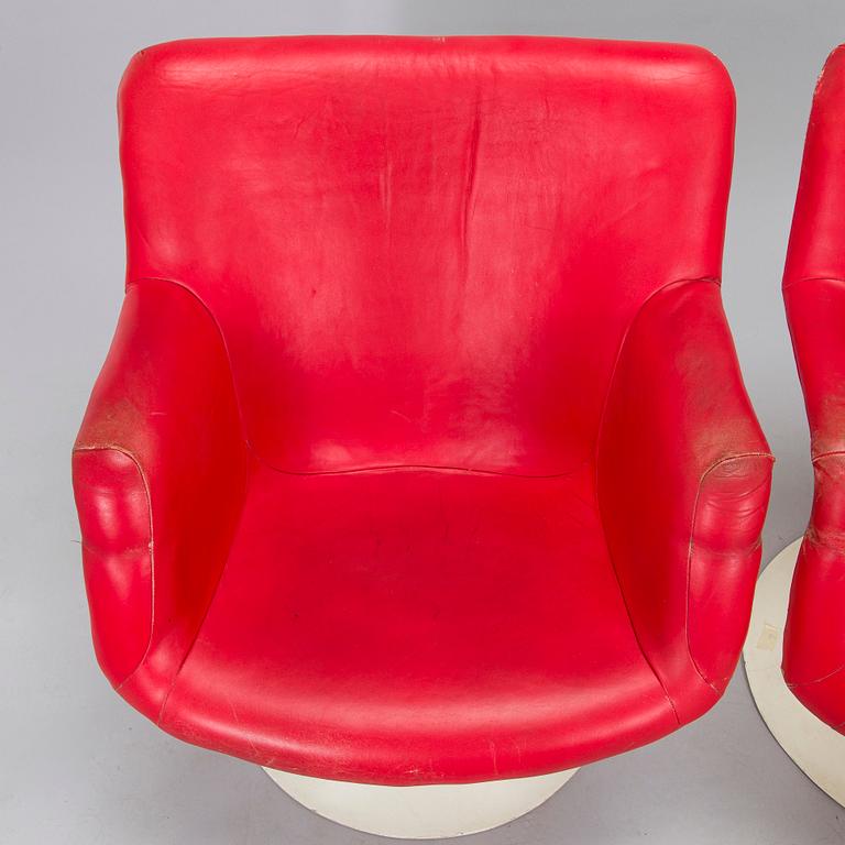 Yrjö Kukkapuro, pöytä "Saturnus" ja tuoleja, 4 kpl, "Junior", Haimi, 1960-luku.