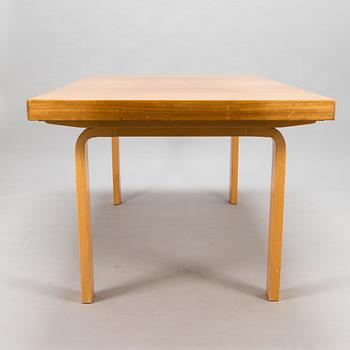 Alvar Aalto, A mid-20th-century dinner table "90", O.Y. Huonekalu- ja Rakennustyötehdas A.B. Finland.