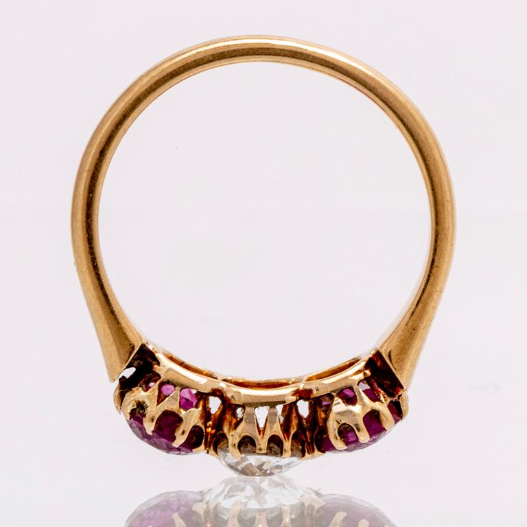 Ring 18k gold 1 old-cut diamond approx 1 ct, approx K-L Inclusions, 2 rubies, size 53.