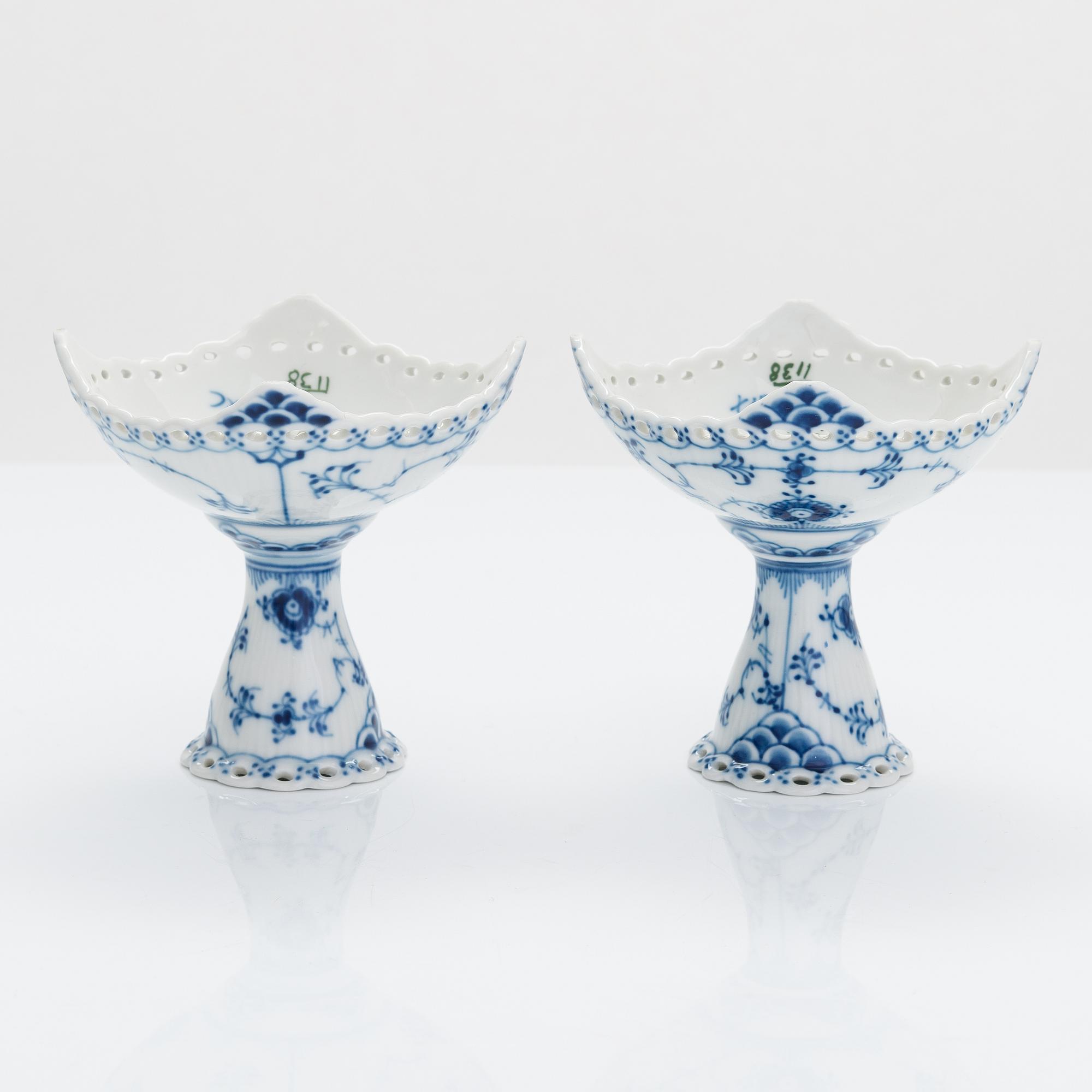 A 31-piece Royal Copenhagen 'Musselmalet' porcelain coffee set.