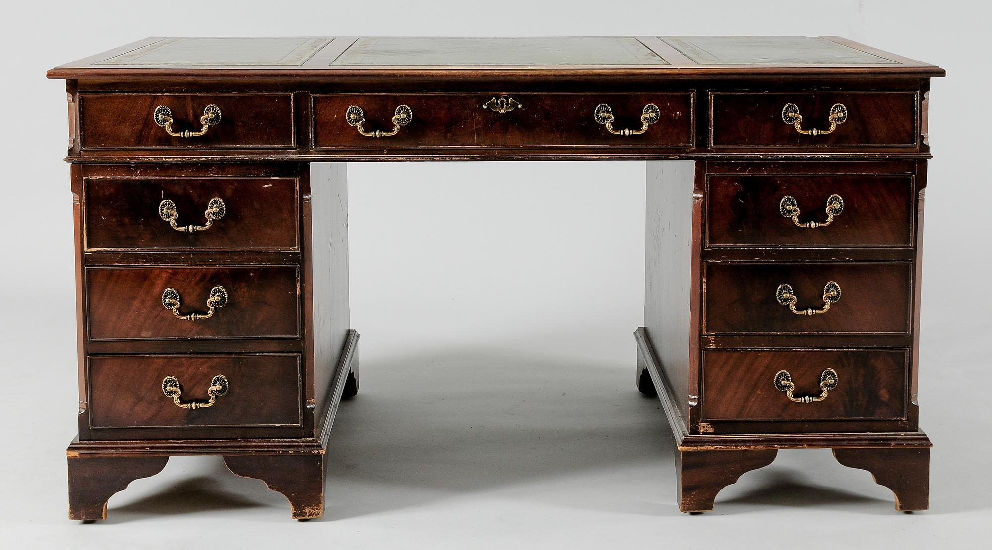 HURTSSKRIVBORD, England, sent 1900-tal.