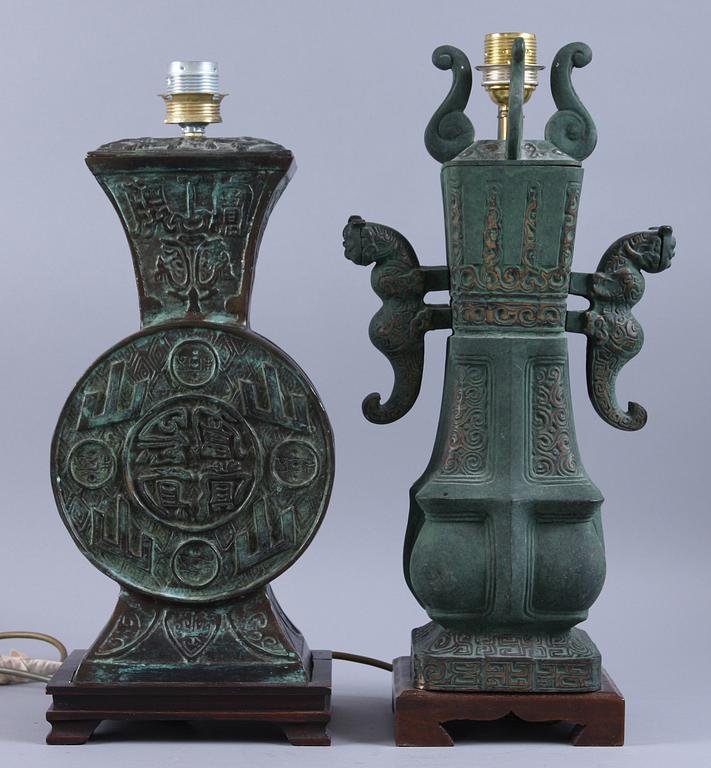 BORDSARMATURER, 2 st, orientaliska, 1900/2000-tal.
