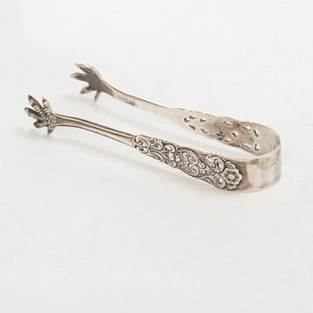 A Swedish silver sugar box, mark of Nils Leonard Dahlström & Co, Örebro 1921.