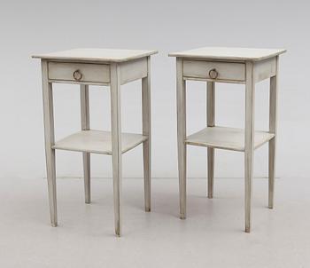 SÄNGBORD, 1 par, 1900-talets första hälft.