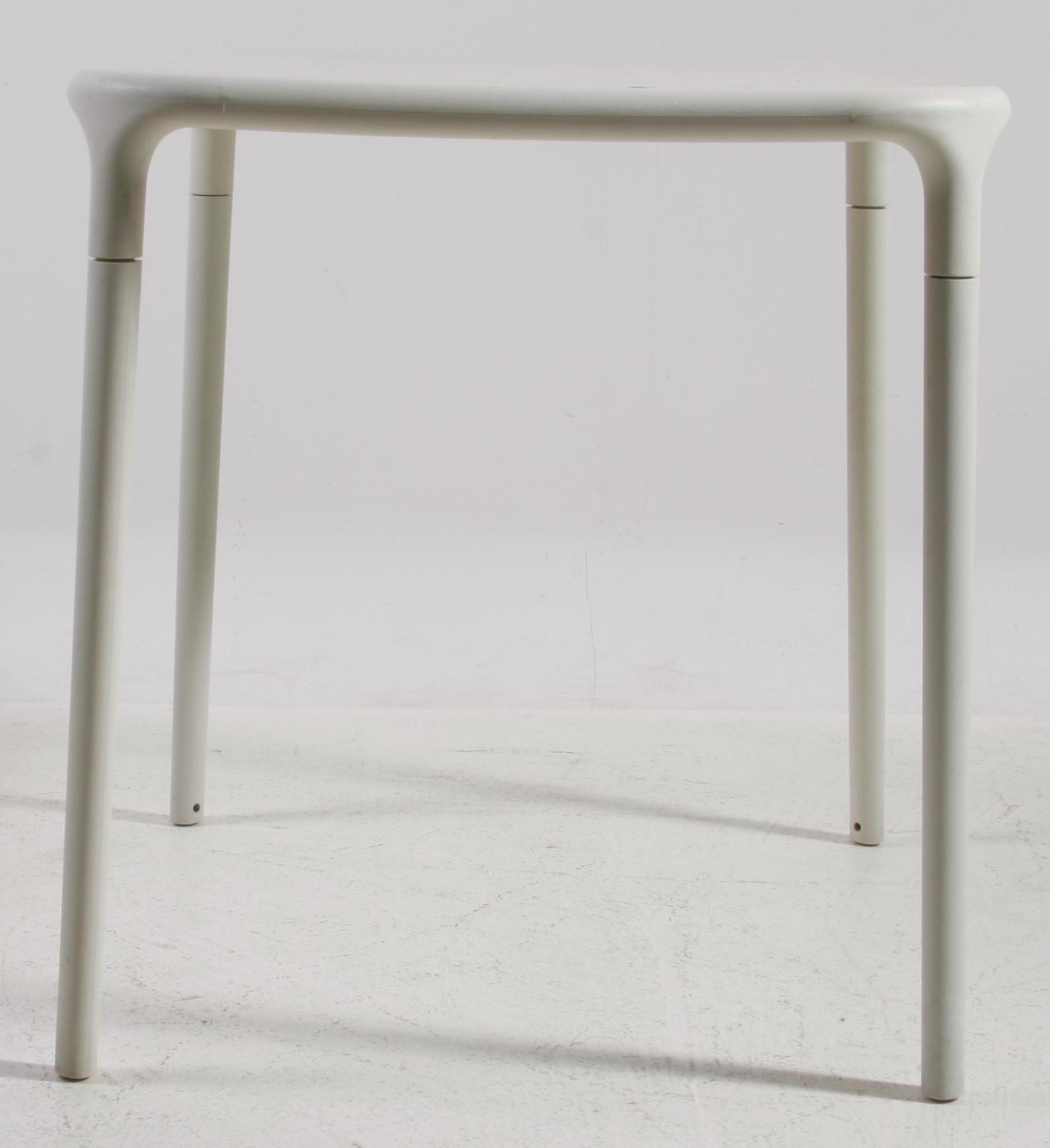 BORD, "Air-Table", design Jasper Morrison.