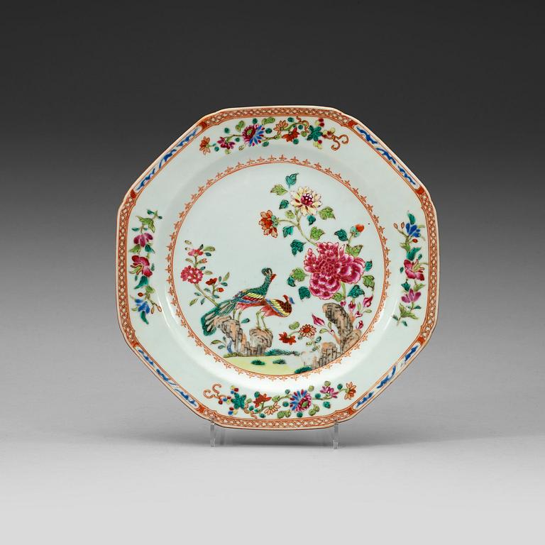 TALLRIKAR, sex stycken, porslin, Qingdynastin, Qianlong (1736-95).