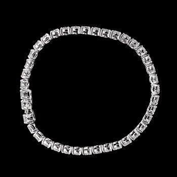 BRACELET, 39 brilliant cut diamonds, tot. 9.86 cts.