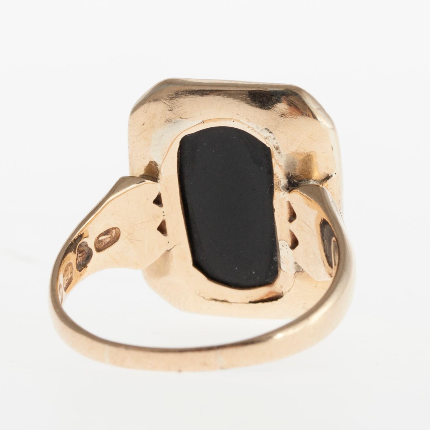 VAPENRING, 18K guld, Turun Kultaseppä 1929. Vikt 5,4 g.