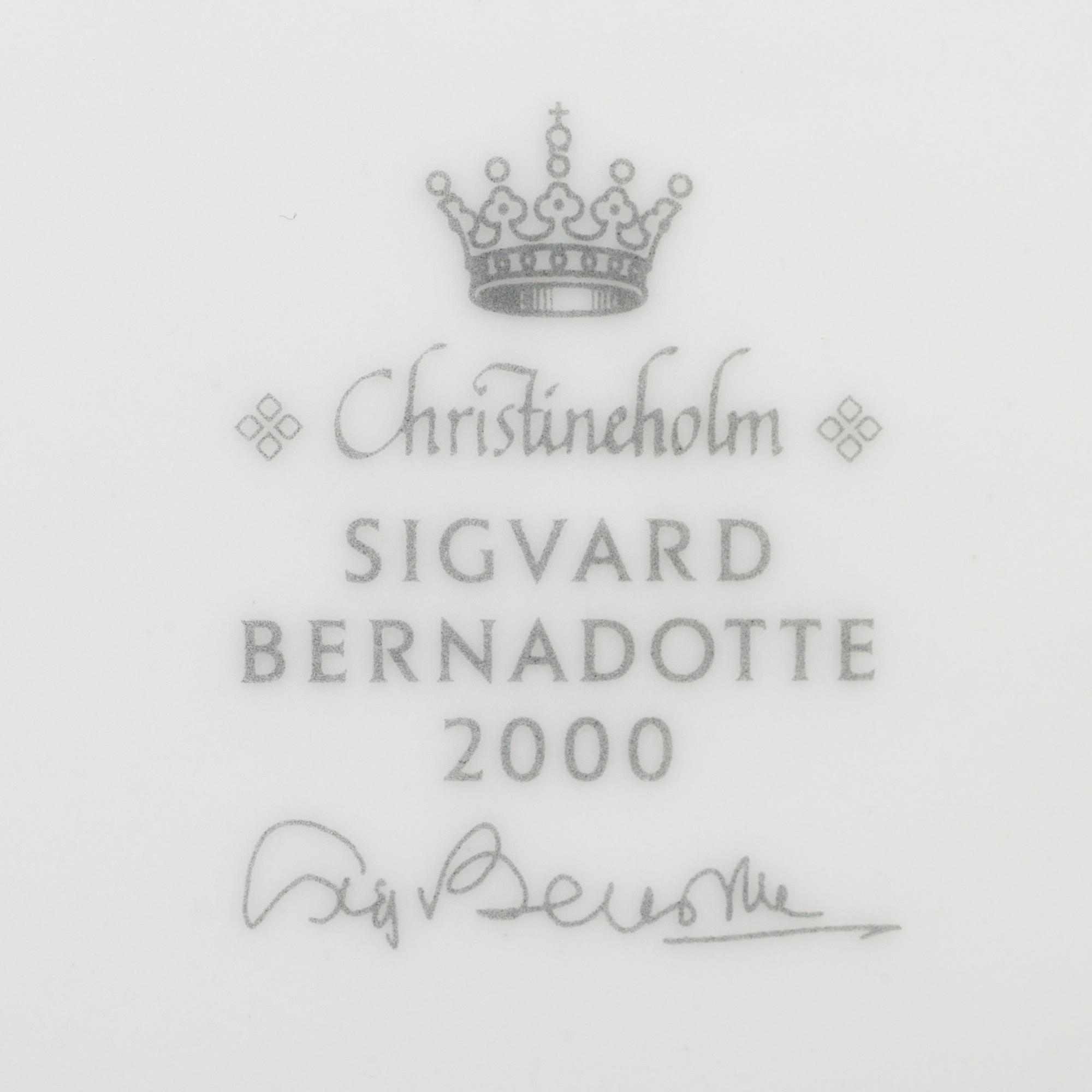 A set of 93 p, tableware. "Christineholm" or "Marianne Royal Blue", Millennium, design Sigvard Bernadotte, 21th century.