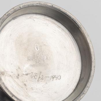 Maja-Lisa Ohlson, cocktailshaker samt burk med lock, två delar, funkis, Guldsmedsaktiebolaget (GAB), Stockholm 1937-38.