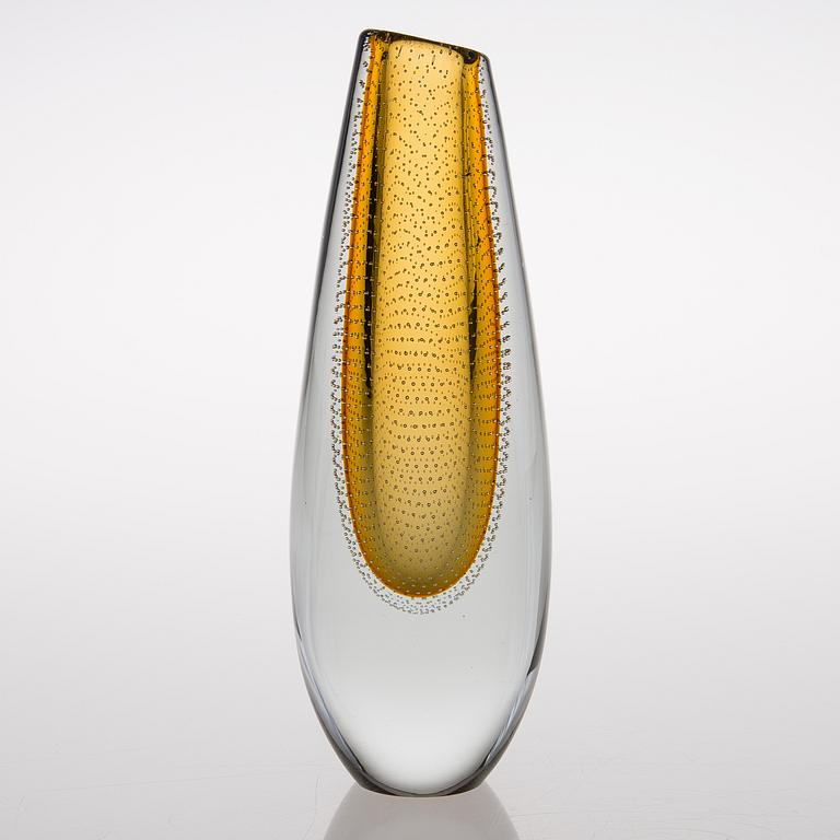 GUNNEL NYMAN, vas,"GN 25", signerad, G. Nyman Nuutajärvi, Notsjö -56.