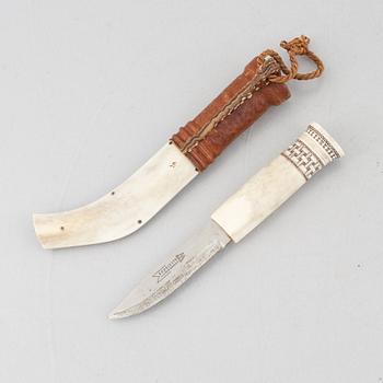 Sune Enoksson, a reindeer horn knife.