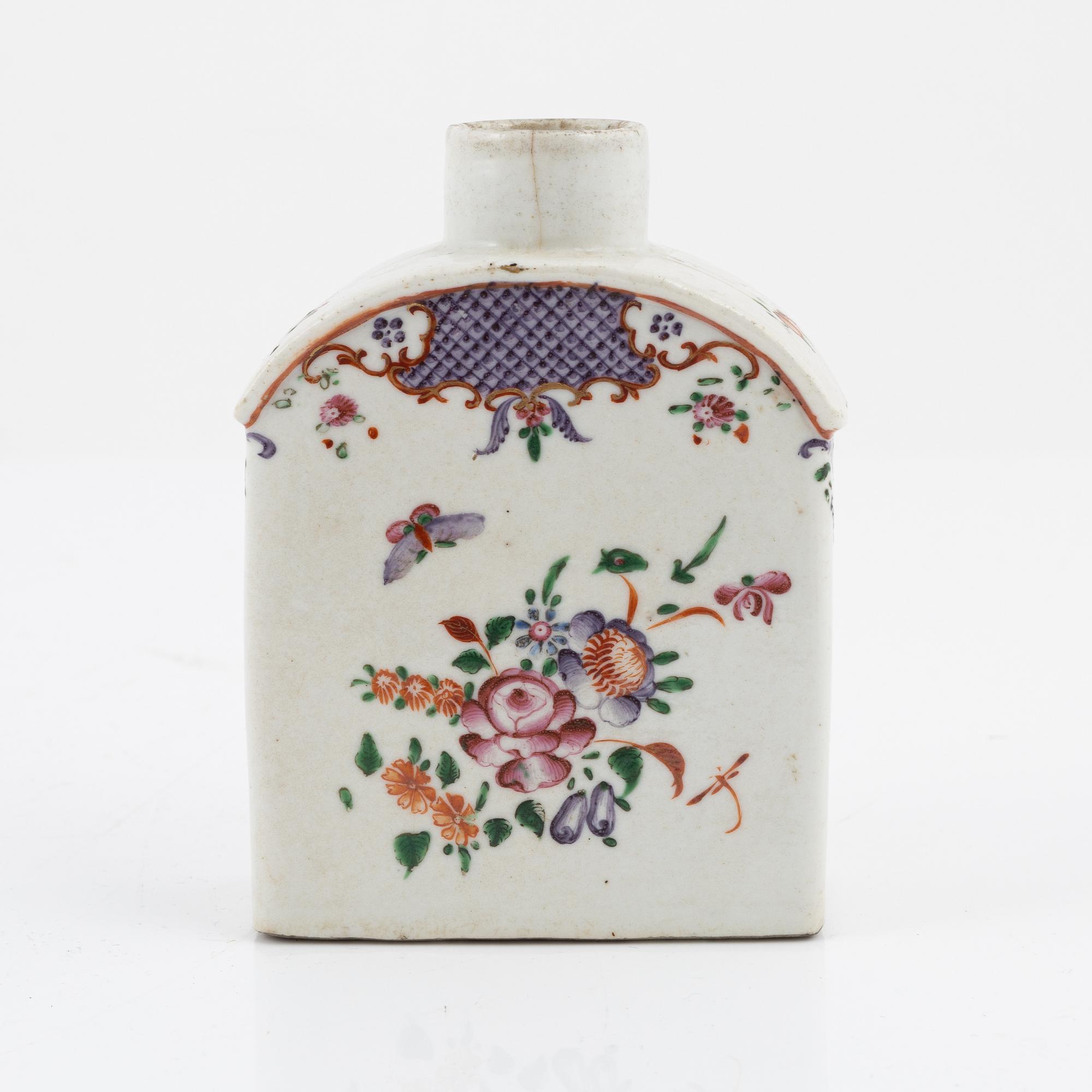 A famille rose tea caddy, Qing dynasty, Qianlong (1736-95).