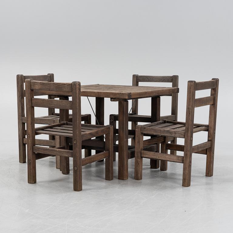 Elsa Stackelberg, a table and four chairs, Fri Form, Sweden, second half of the 20th century.